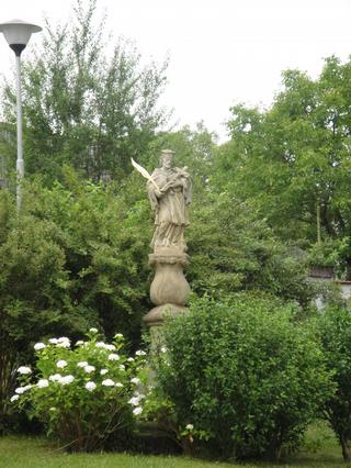 Socha sv. Jana Nepomuckého.JPG