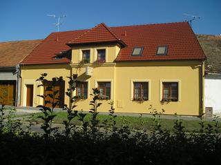foto-budova-predek.jpg
