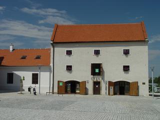 Turistické informační centrum a Galerie Sýpka 