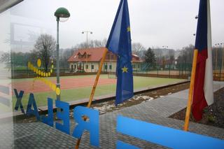 1relax-vlajky_pohled_na_sportoviste_1_v.jpg