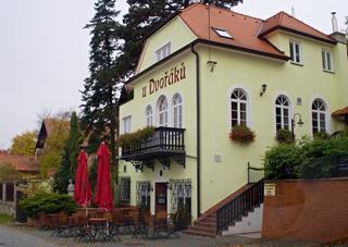 Restaurace a vinný sklep U Dvořáků.jpg