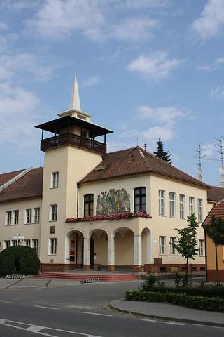 Vracovská radnice