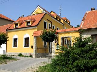Mikulov – Penzion a restaurace U svatého Urbana