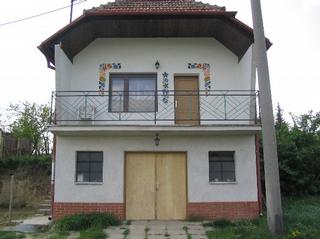 Vinařství Nešporovi - průčelí vinného sklepa