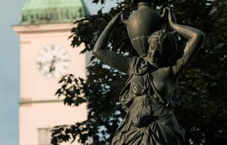 Litinová kašna Zlený trh