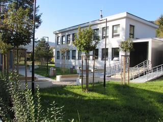 13. Město Karolinka - IC, muzeum sklářství a galerie (výměna za 41469).JPG